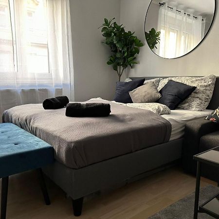 וינה Balcony Apartment, 1 Min To U1 Reumannplatz מראה חיצוני תמונה