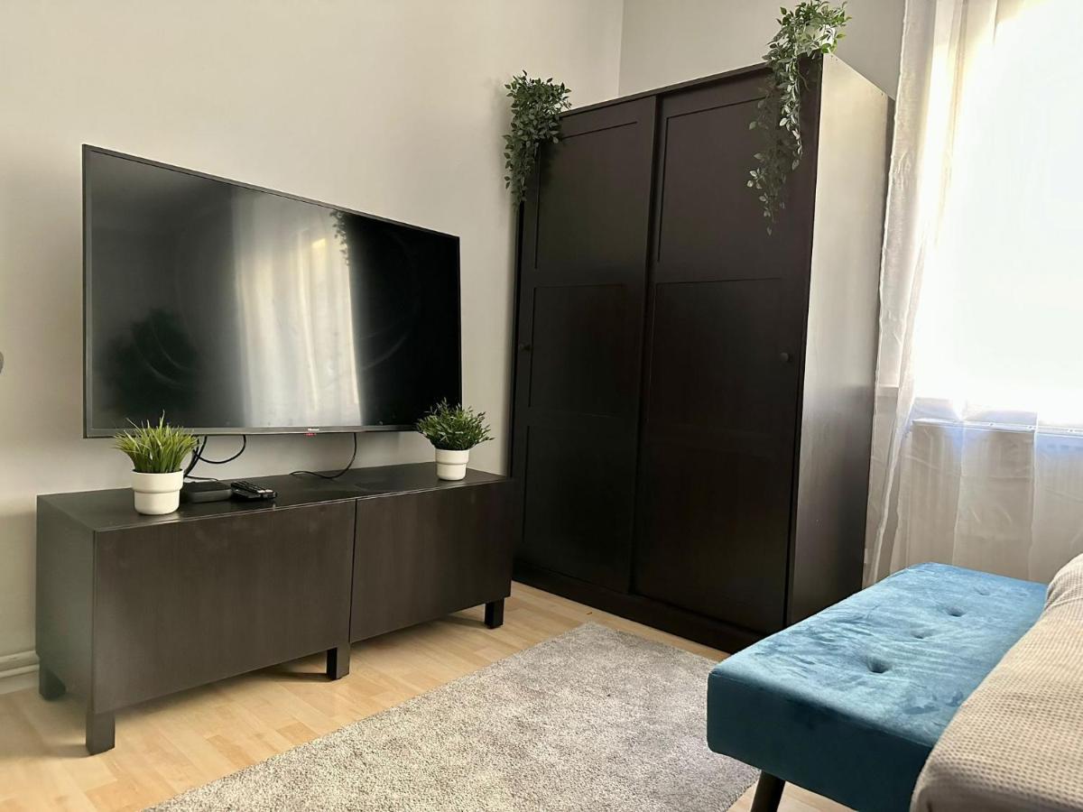 וינה Balcony Apartment, 1 Min To U1 Reumannplatz מראה חיצוני תמונה